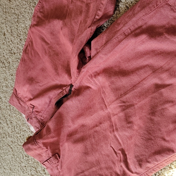 Shorts - Picture 3 of 3